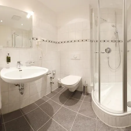 Fortuna Hotel 3*